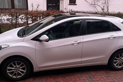 Hyundai i30 204.850 km 5.700 &euro; Weener 26826