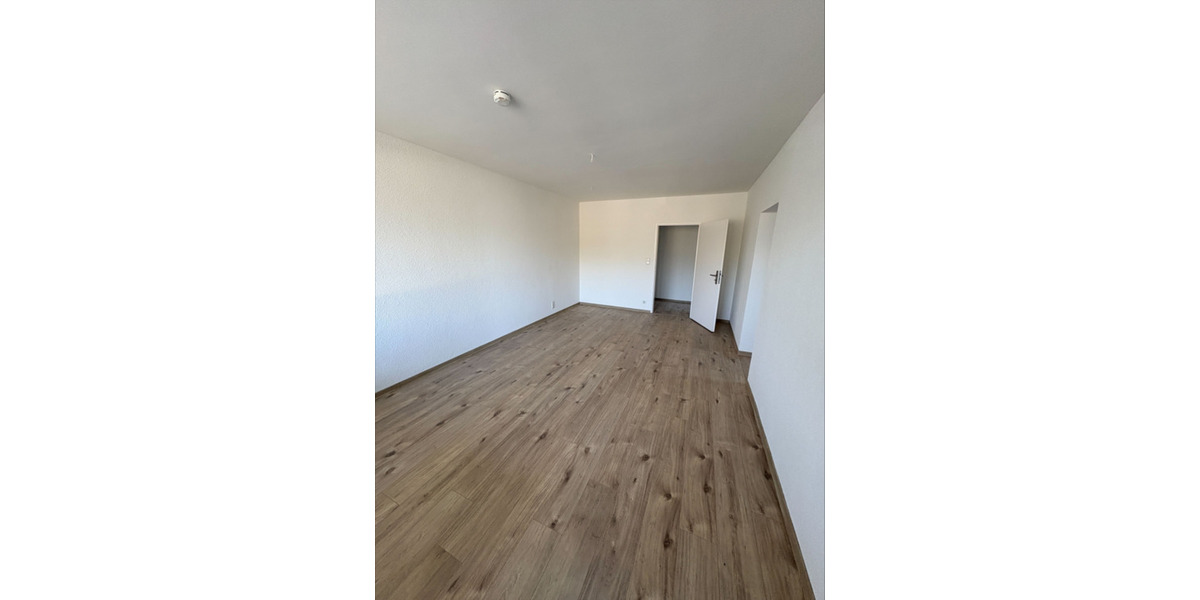 Etagenwohnung Emden Tholenswehr - 2 Zimmer, 58 m&sup2;, 389&euro; | Angebot:25858322