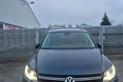 VW Tiguan 159.000 km 13.490 &euro; Moormerland 26802