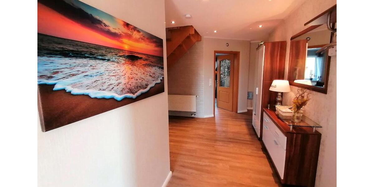 Einfamilienhaus Upgant-Schott Schott - 8 Zimmer, 183 m&sup2;, 450.000&euro; | Angebot:26003766