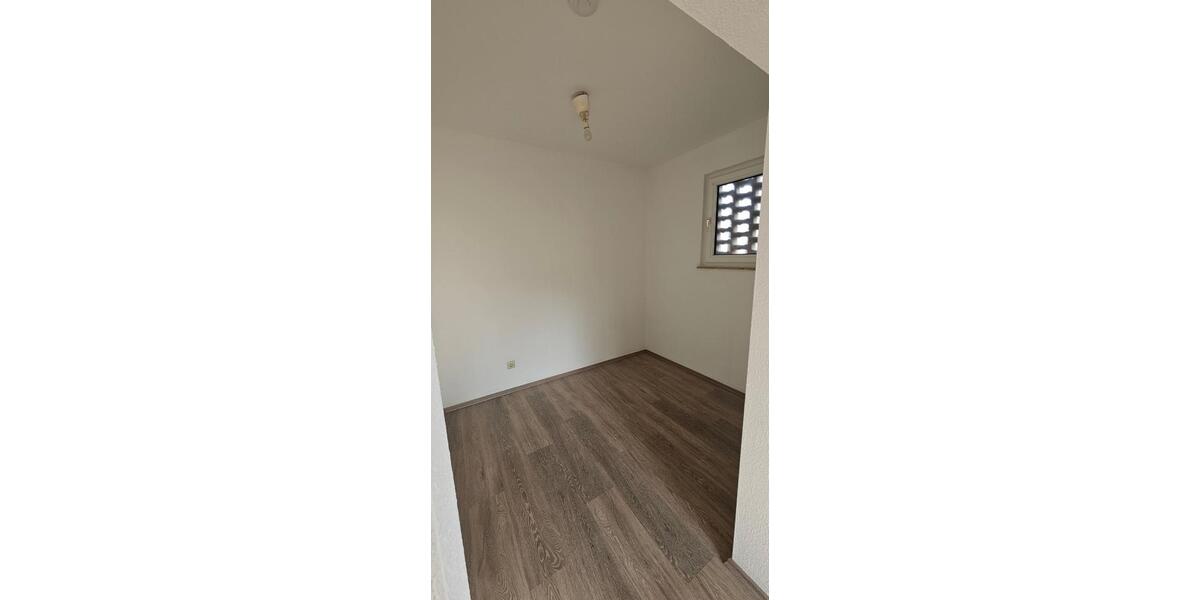 Etagenwohnung Emden - 1.5 Zimmer, 36 m&sup2;, 300&euro; | Angebot:25867221