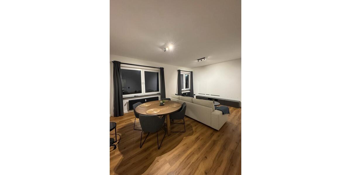 Etagenwohnung Emden - 2 Zimmer, 72 m&sup2;, 940&euro; | Angebot:25224400