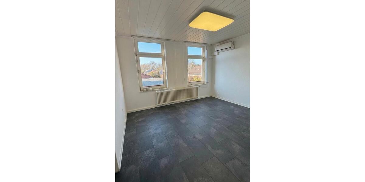 Dachgeschoßwohnung Aurich Egels und Wallinghausen - 5 Zimmer, 100 m&sup2;, 1.000&euro; | Angebot:25843949