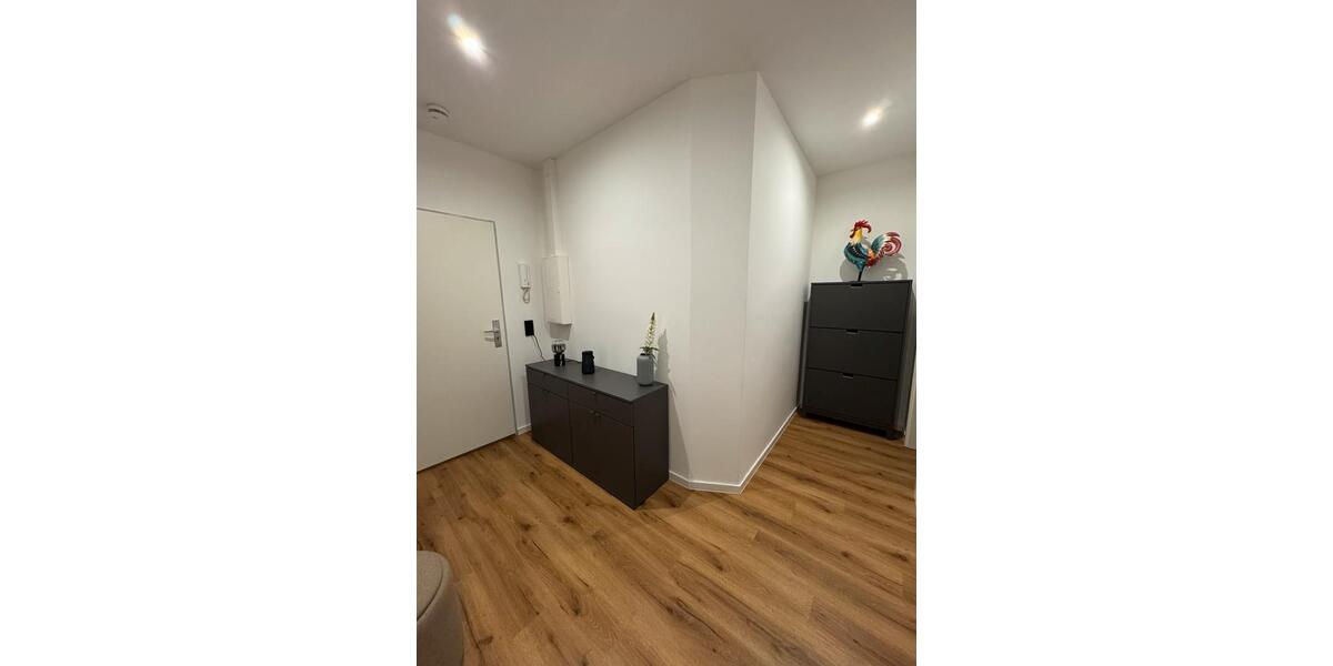 Etagenwohnung Emden - 2 Zimmer, 72 m&sup2;, 940&euro; | Angebot:25224400