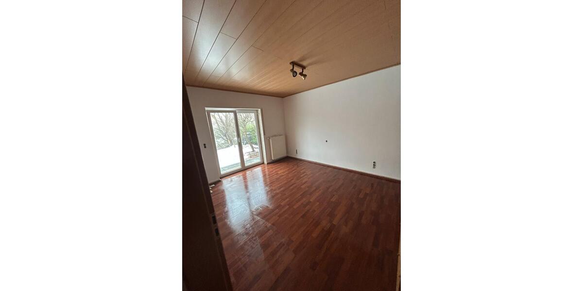 Einfamilienhaus Emden Tholenswehr - 3 Zimmer, 107 m&sup2;, 1.200&euro; | Angebot:26047162