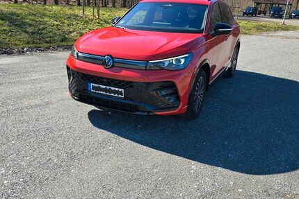 VW Tiguan 32.000 km 42.900 &euro; Ihlow 26632