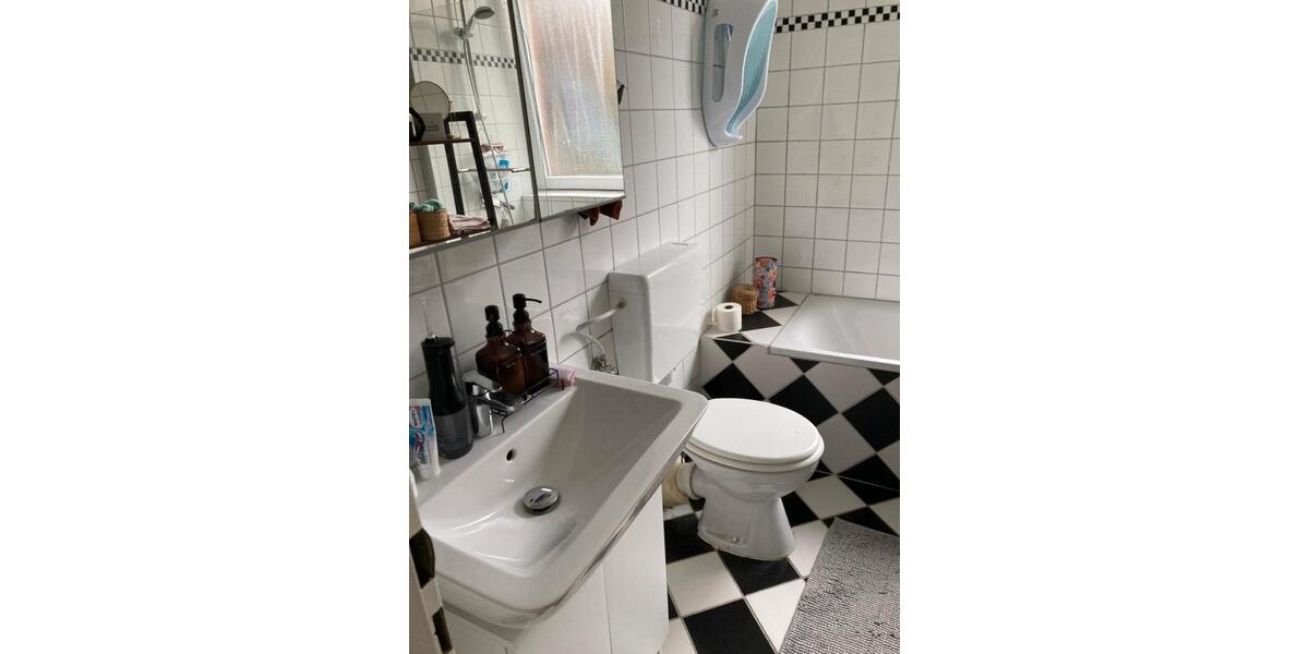 Erdgeschoßwohnung Aurich - 3 Zimmer, 80 m&sup2;, 1.000&euro; | Angebot:25976438