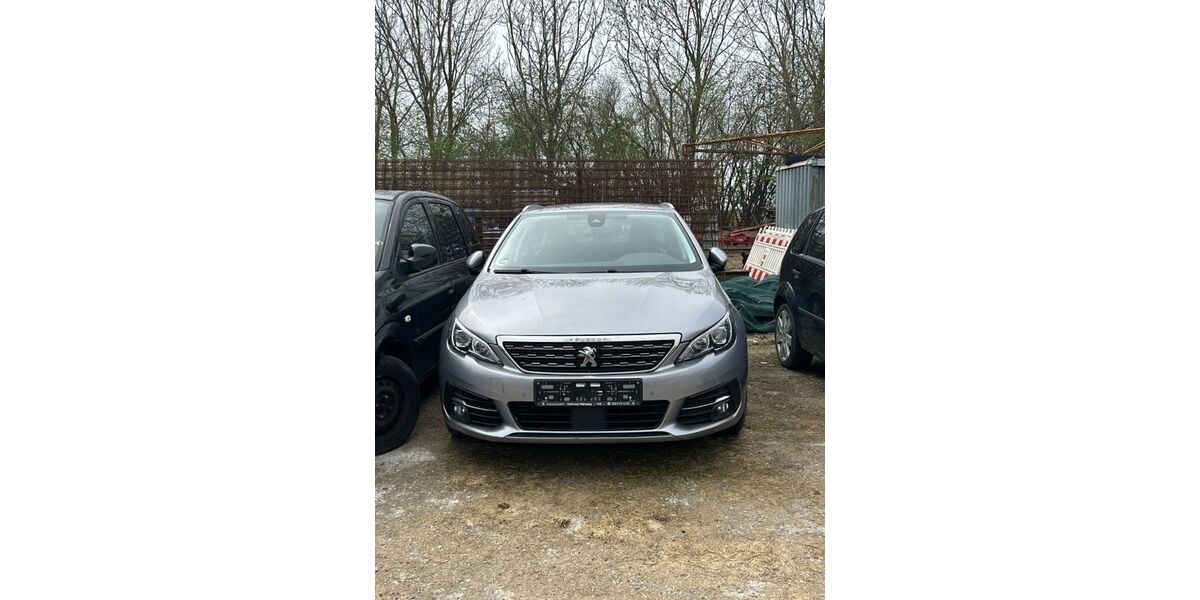 Peugeot 308 172.000 km 6.000 &euro; Leer 26789