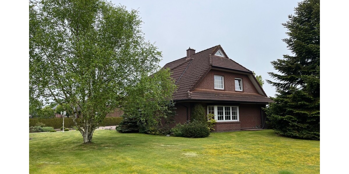 Großzügiges Wohnhaus mit Vollkeller in verkehrsgünstiger Wohnlage von Westerende-Kirchloog - Einfamilienhaus Ihlow | Angebot:26998612