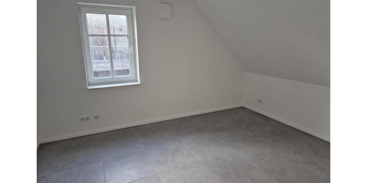 Dachgeschoßwohnung Moormerland - 3 Zimmer, 78 m&sup2;, 875&euro; | Angebot:26528640