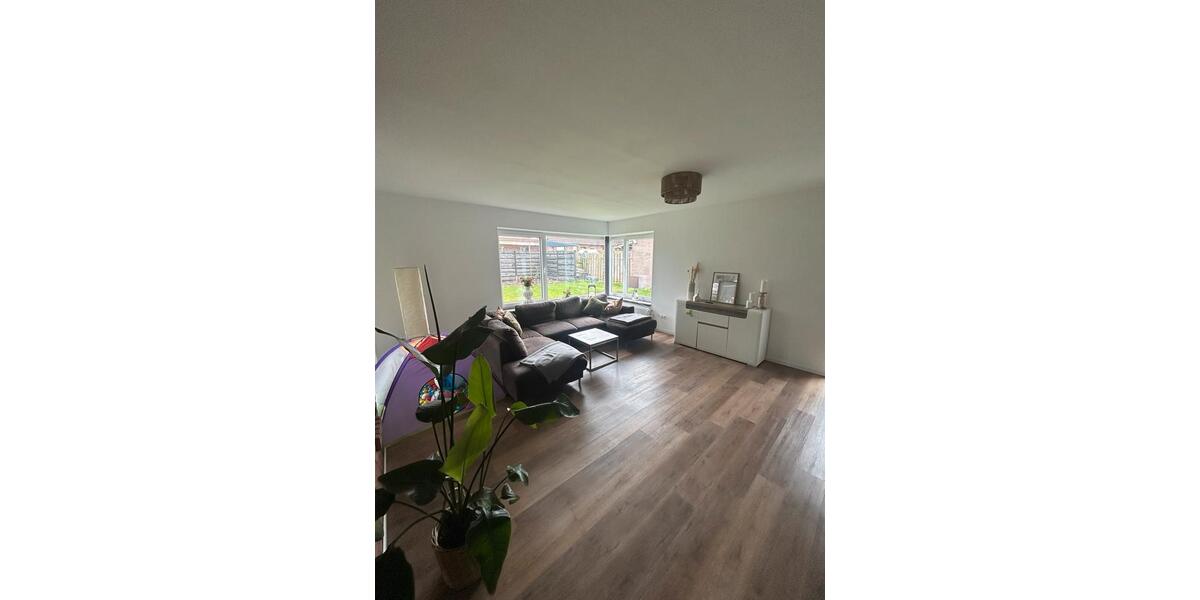 Einfamilienhaus Weener - 6 Zimmer, 193 m&sup2;, 450.000&euro; | Angebot:25217140