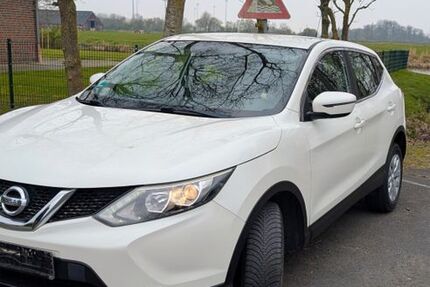 Nissan Qashqai 175.261 km 8.200 &euro; Hinte 26759