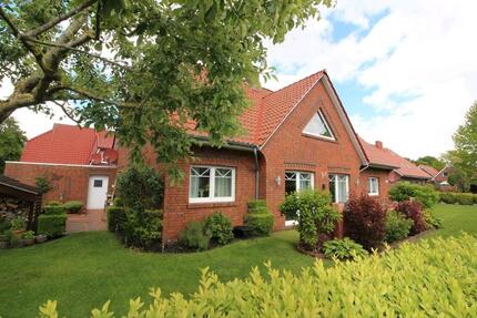 Haus Aurich Georgsfeld und Tannenhausen - 9 Zimmer, 260 m&sup2;, 650.000&euro; | Angebot:26135642