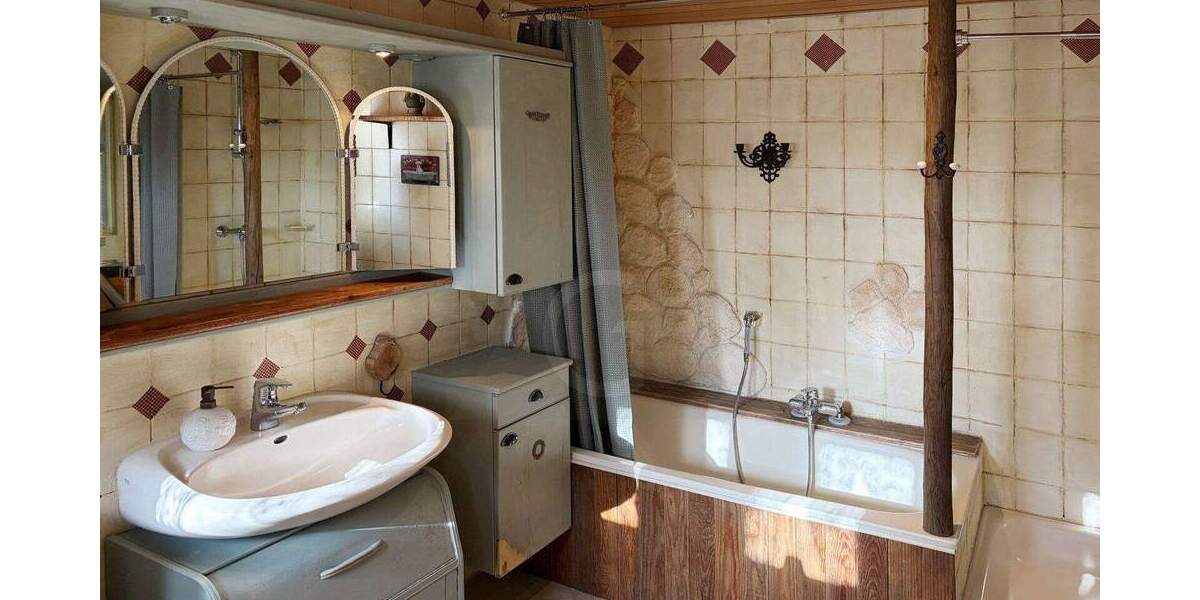 Bauernhaus, Landhaus Moormerland Boekzetelerfehn - 7 Zimmer, 152 m&sup2;, 259.000&euro; | Angebot:25700662