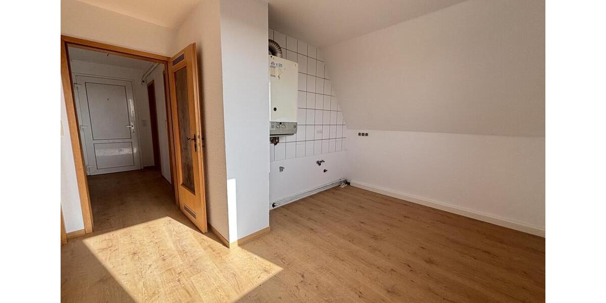 Dachgeschoßwohnung Emden Rysumer Landstraße - 3 Zimmer, 51 m&sup2;, 450&euro; | Angebot:25648220