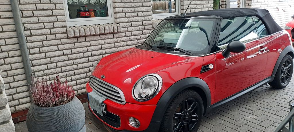 Mini One Cabrio 64.200 km 10.900 &euro; Hage 26524