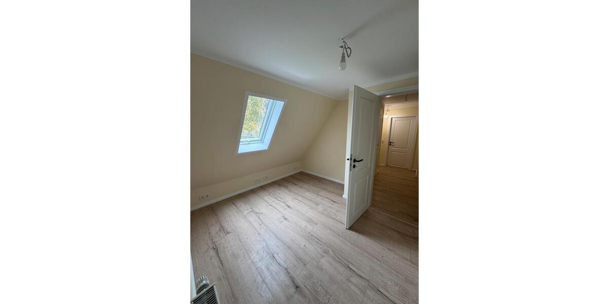 Etagenwohnung Großefehn - 5 Zimmer, 131 m&sup2;, 1.040&euro; | Angebot:26327304