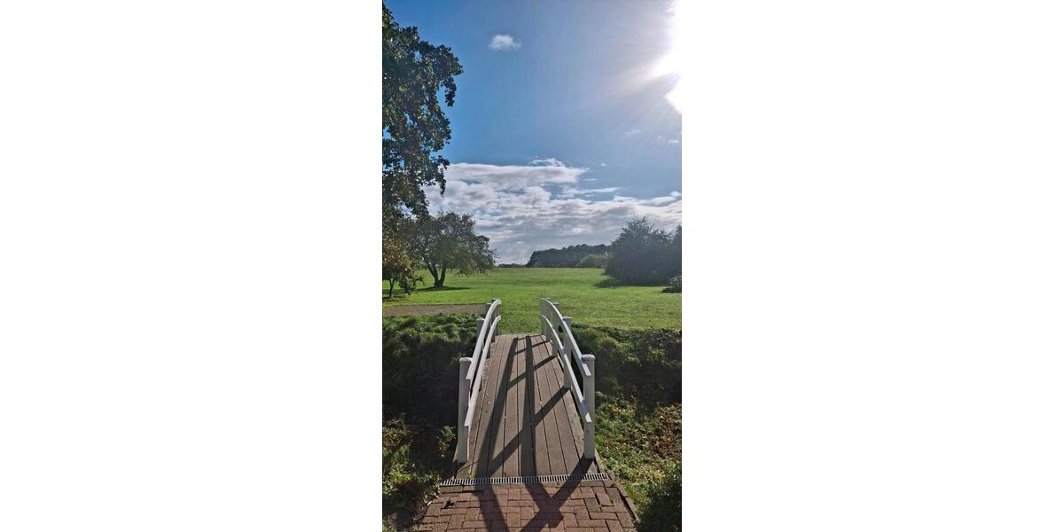 Erdgeschoßwohnung Norden - 3.5 Zimmer, 120 m&sup2;, 1.600&euro; | Angebot:25857217