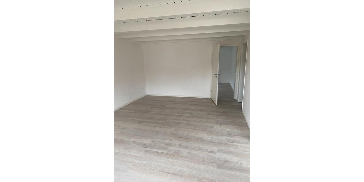 Mehrfamilienhaus, Wohnhaus Leer (Ostfriesland) - 7 Zimmer, 200 m&sup2;, 355.000&euro; | Angebot:26629841