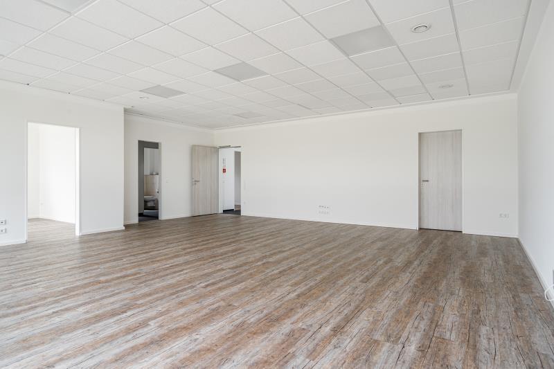 Gewerbeobjekt Hage - 1.100&euro; | Angebot:24548125