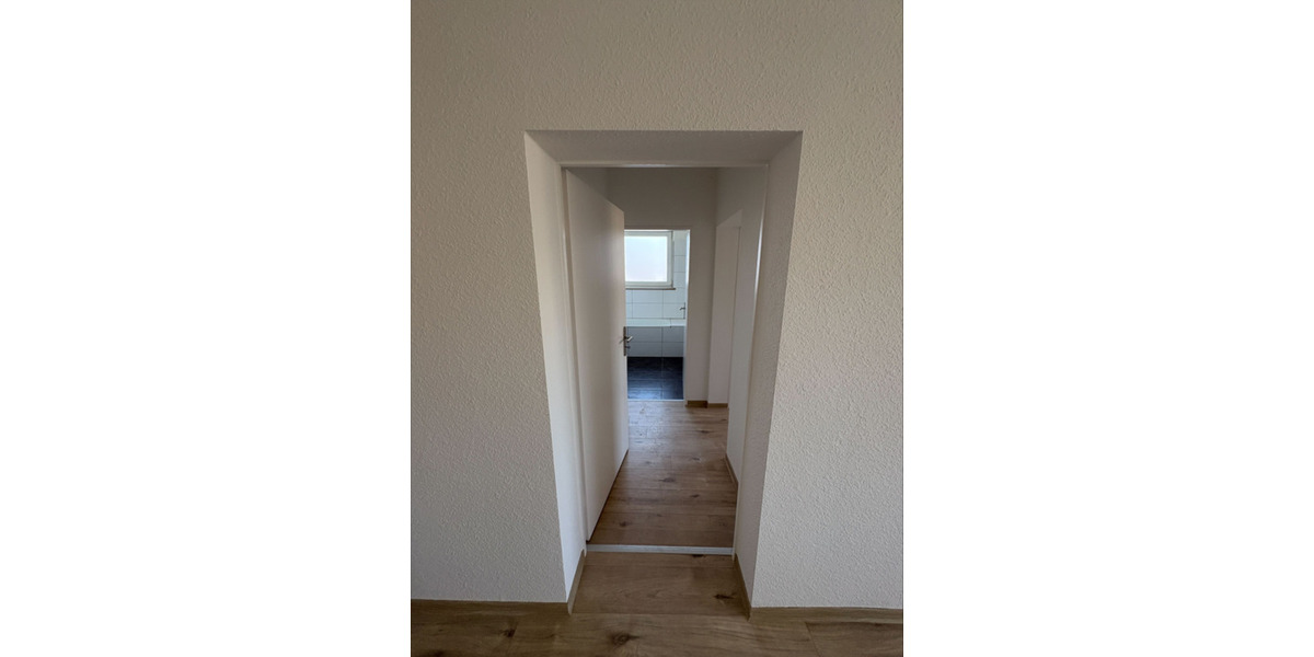 Etagenwohnung Emden Tholenswehr - 2 Zimmer, 58 m&sup2;, 389&euro; | Angebot:25858322
