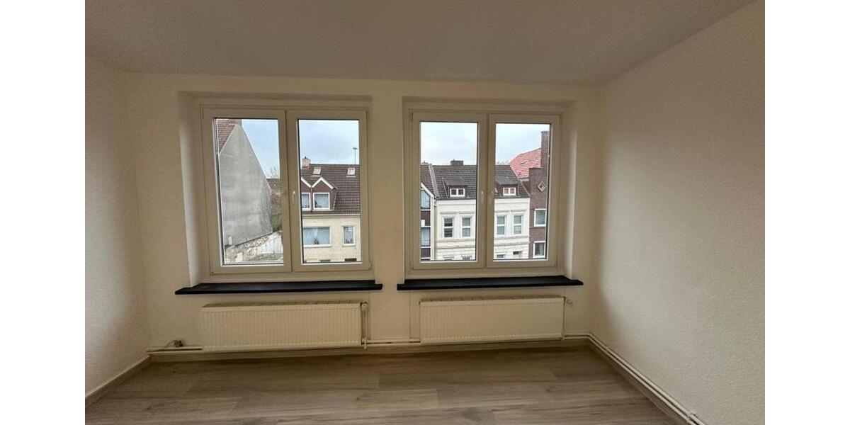 Etagenwohnung Emden - 4 Zimmer, 103 m&sup2;, 950&euro; | Angebot:25053319