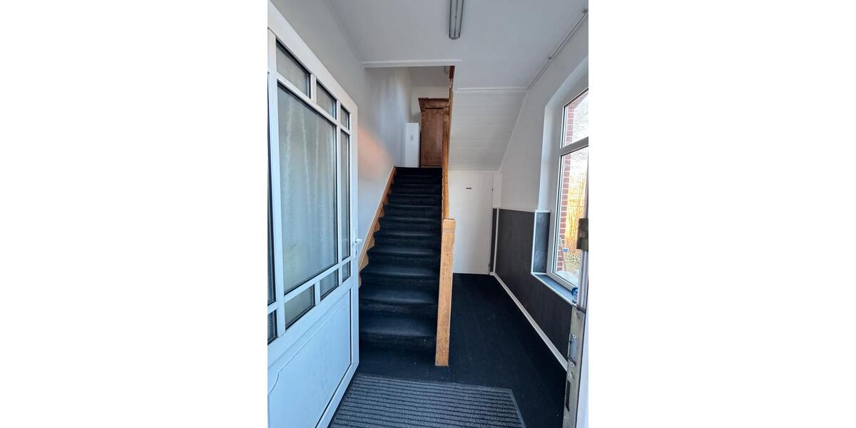 Dachgeschoßwohnung Aurich Egels und Wallinghausen - 5 Zimmer, 100 m&sup2;, 1.000&euro; | Angebot:25843949