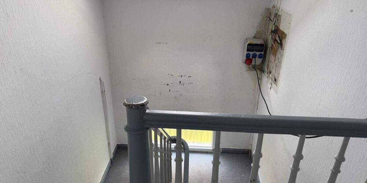 Mehrfamilienhaus, Wohnhaus Moormerland / Oldersum Oldersum - 7 Zimmer, 185 m&sup2;, 197.000&euro; | Angebot:25745396