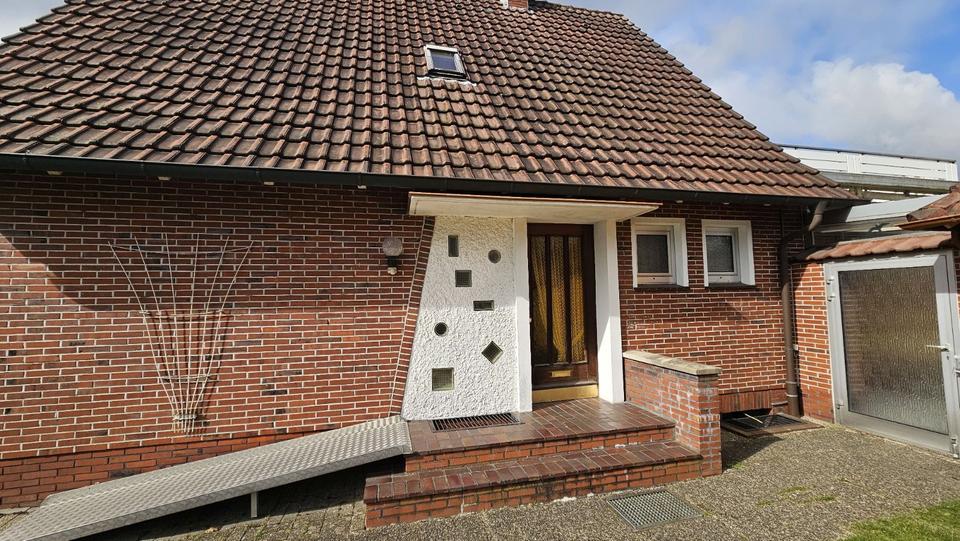 Einfamilienhaus Westoverledingen - 8 Zimmer, 135 m&sup2;, 250.000&euro; | Angebot:25793757