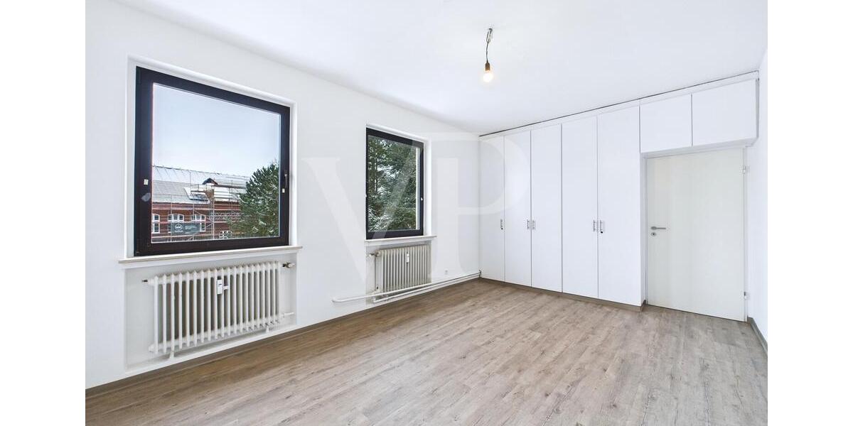 Etagenwohnung Emden - 5 Zimmer, 142 m&sup2;, 920&euro; | Angebot:25053327