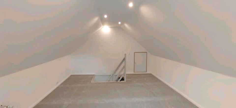 Dachgeschoßwohnung Großefehn - 4 Zimmer, 160 m&sup2;, 1.100&euro; | Angebot:26610301