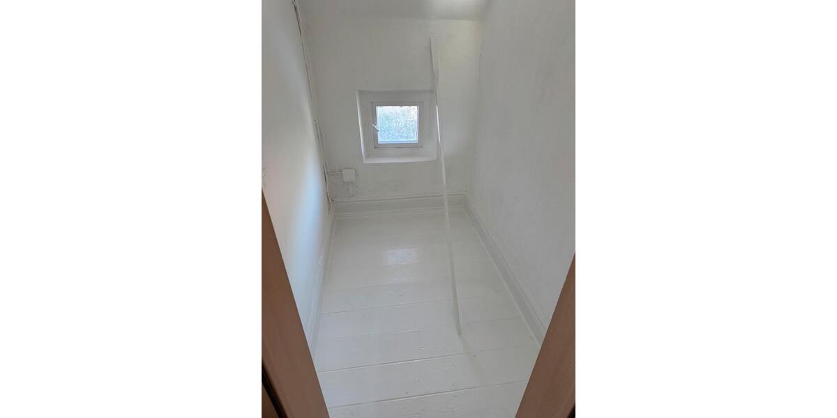 Dachgeschoßwohnung Aurich Egels und Wallinghausen - 5 Zimmer, 100 m&sup2;, 1.000&euro; | Angebot:25843949