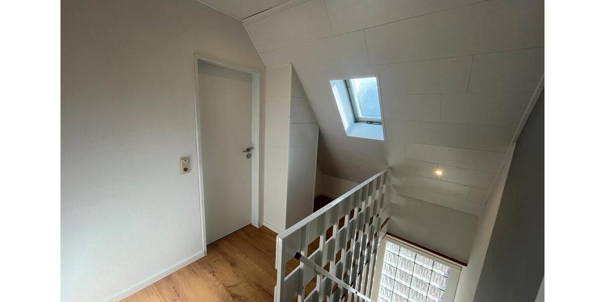Einfamilienhaus Hesel - 4 Zimmer, 96 m&sup2;, 1.000&euro; | Angebot:26051503