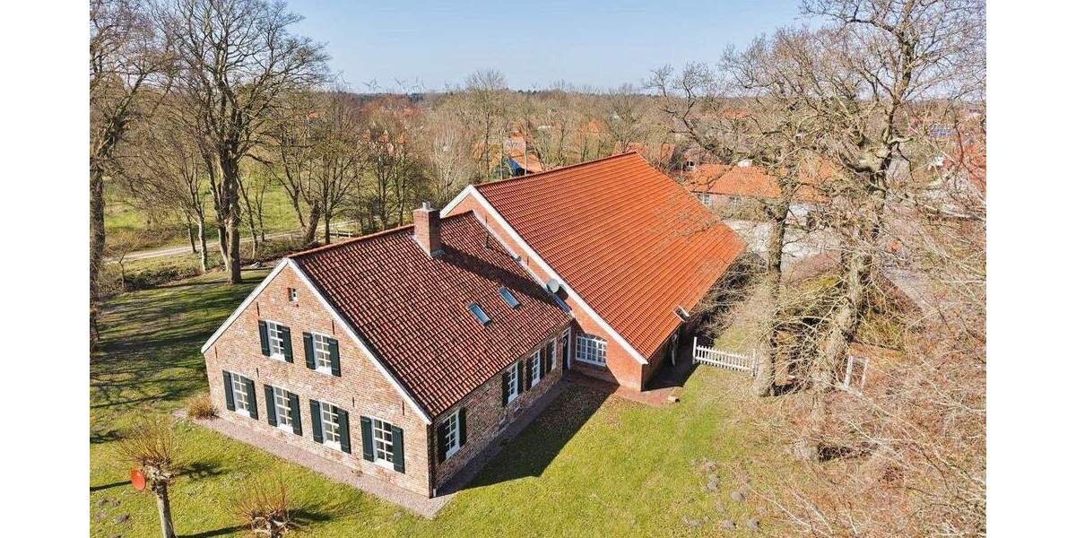 Bauernhaus, Landhaus Hage - 9 Zimmer, 265 m&sup2;, 669.000&euro; | Angebot:25689859
