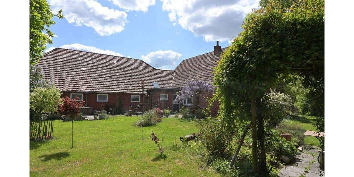 Bauernhaus, Landhaus Moormerland Boekzetelerfehn - 7 Zimmer, 152 m&sup2;, 259.000&euro; | Angebot:25700662