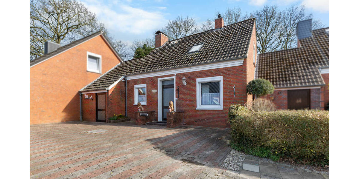 Reihenmittelhaus Aurich Innenstadt - 4 Zimmer, 98 m&sup2;, 150.000&euro; | Angebot:26105544