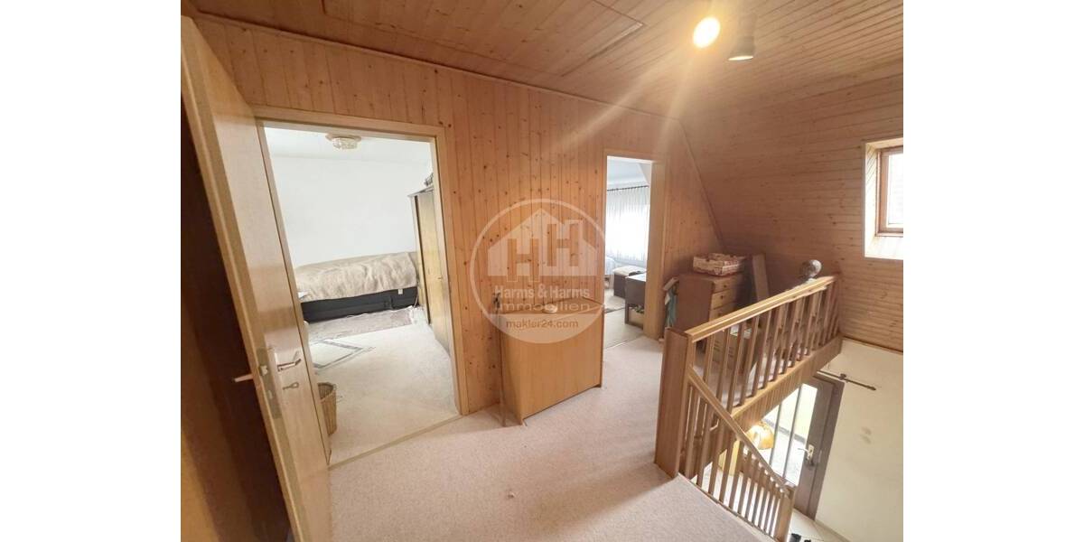 Doppelhaushälfte Aurich Innenstadt - 5 Zimmer, 130 m&sup2;, 220.000&euro; | Angebot:26116425