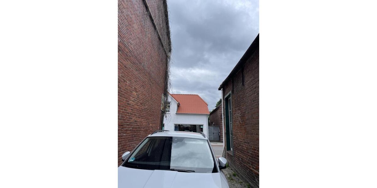 Mehrfamilienhaus, Wohnhaus Hage - 20 Zimmer, 550 m&sup2;, 950&euro; | Angebot:26704052