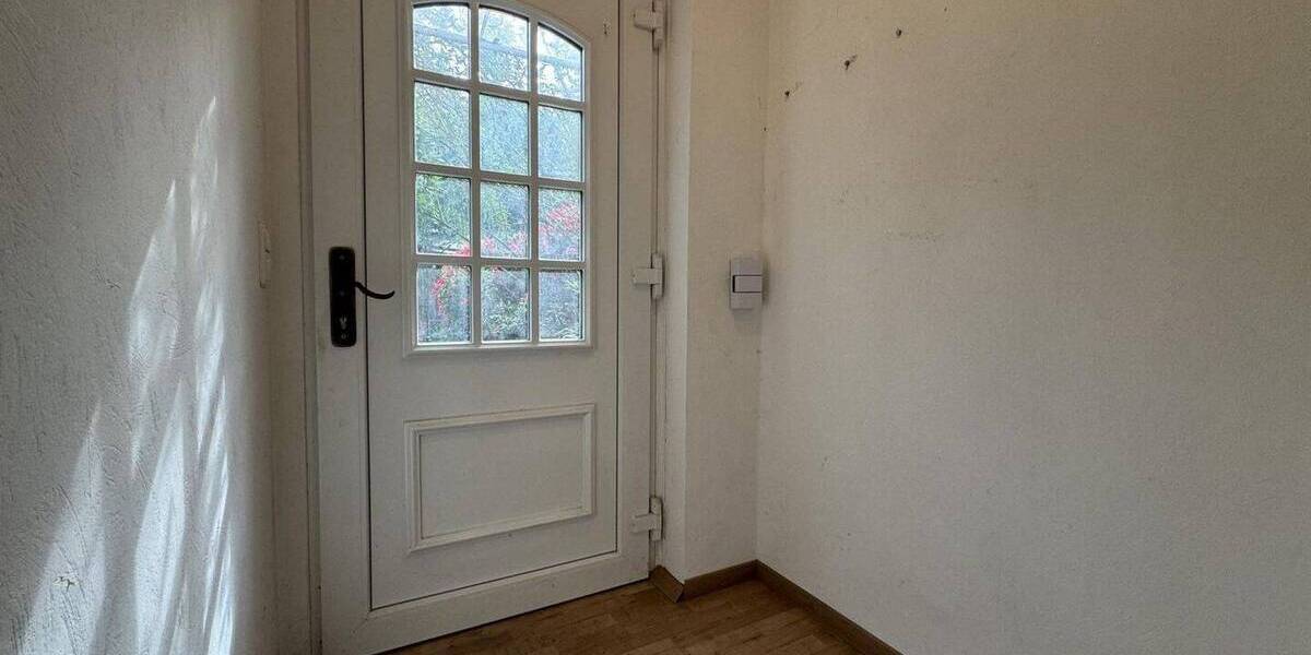 Mehrfamilienhaus, Wohnhaus Hage - 8 Zimmer, 246 m&sup2;, 238.000&euro; | Angebot:26712820
