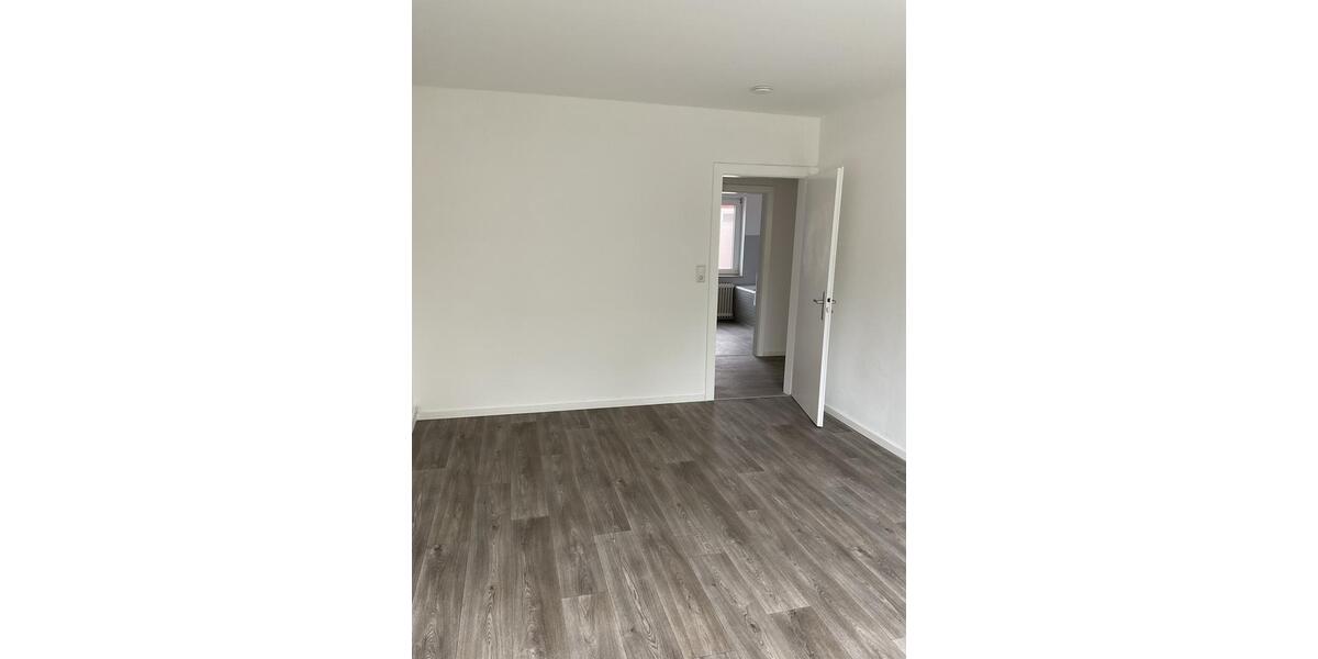 Etagenwohnung Emden - 1 Zimmer, 60 m&sup2;, 570&euro; | Angebot:26663776