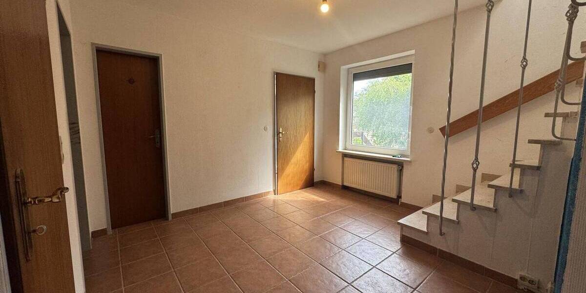 Mehrfamilienhaus, Wohnhaus Hage - 8 Zimmer, 246 m&sup2;, 238.000&euro; | Angebot:26712820