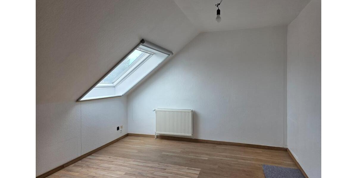 Etagenwohnung Norden - 2 Zimmer, 80 m&sup2;, 690&euro; | Angebot:26030402