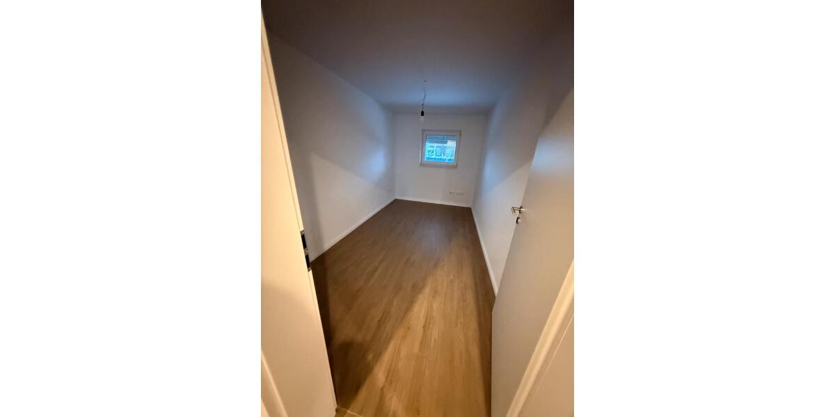 Erdgeschoßwohnung Großefehn - 4 Zimmer, 75 m&sup2;, 975&euro; | Angebot:25588626