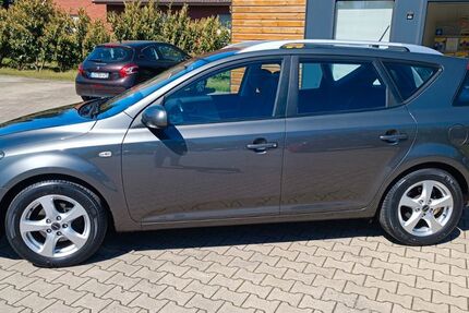 Kia ceed / Ceed 133.000 km 5.500 &euro; Moormerland 26802
