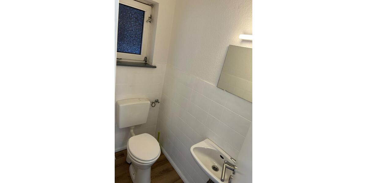 Erdgeschoßwohnung Norden - 5 Zimmer, 102 m&sup2;, 1.290&euro; | Angebot:26044858