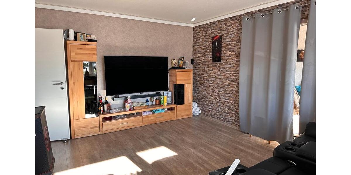 Bungalow Westoverledingen - 4 Zimmer, 170 m&sup2;, 1.350&euro; | Angebot:24401851