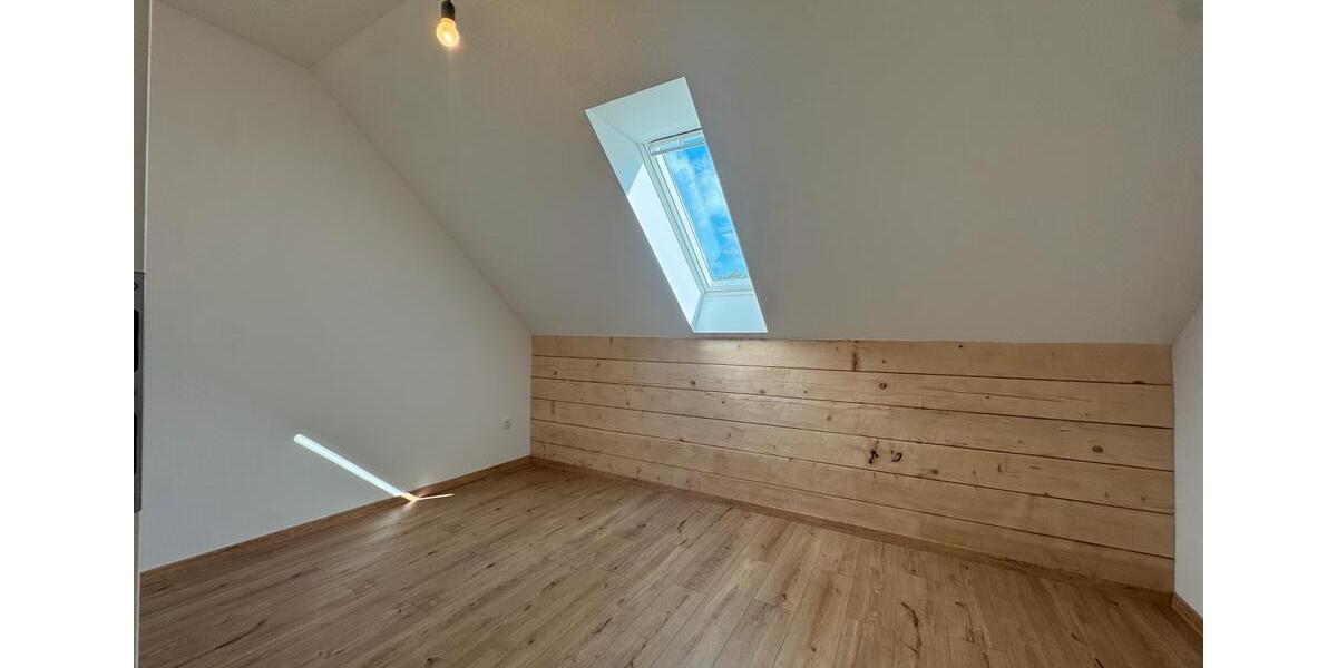 Etagenwohnung Westoverledingen - 5 Zimmer, 110 m&sup2;, 1.150&euro; | Angebot:26697968