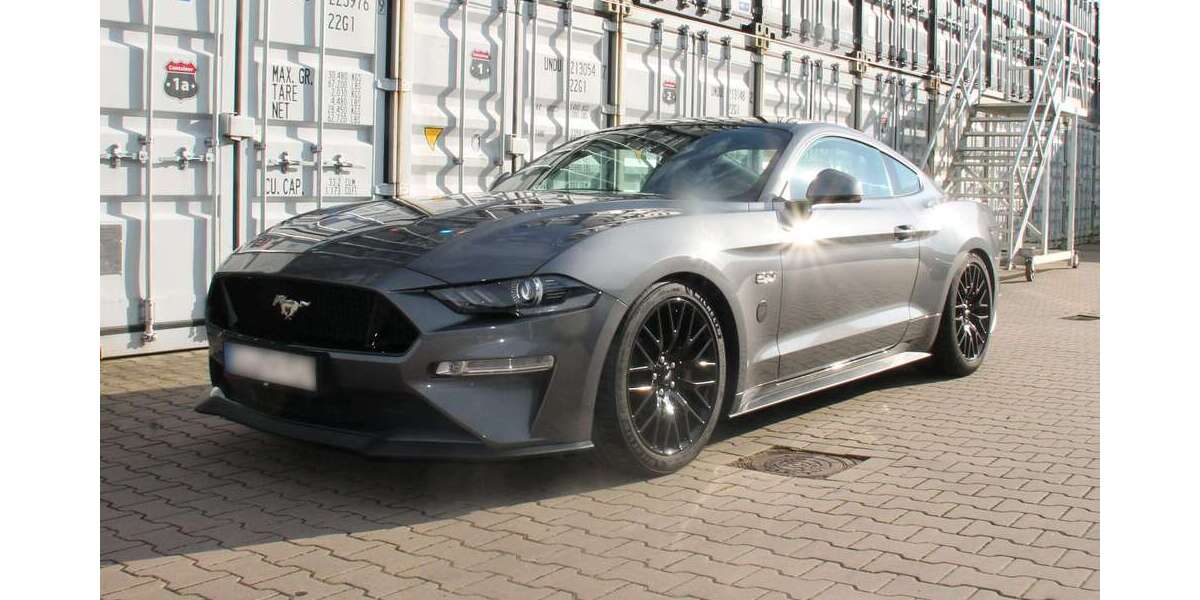 Ford Mustang 60.000 km 39.900 &euro; Upgant-Schott 26529