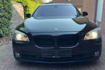 BMW 750 170.000 km 14.600 &euro; Leer 26789