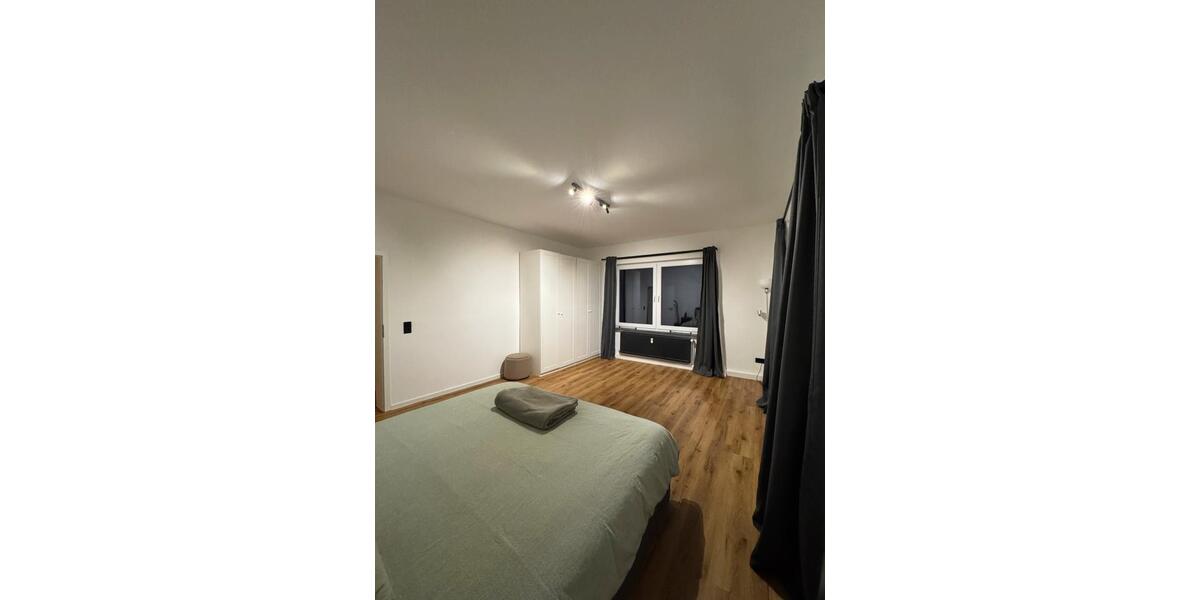 Etagenwohnung Emden - 2 Zimmer, 72 m&sup2;, 940&euro; | Angebot:25224400